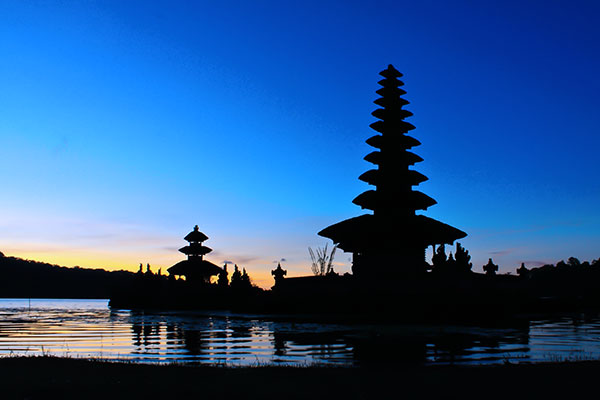 Bedugul Temple Sunset