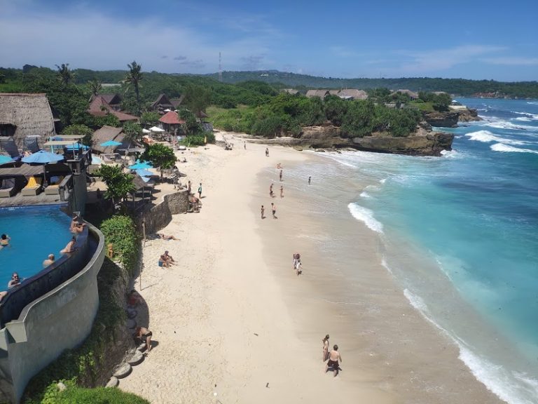 weather in bali in the month of july