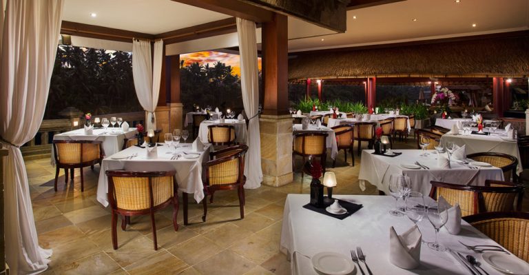 cascades bali restaurant table setup 768x399