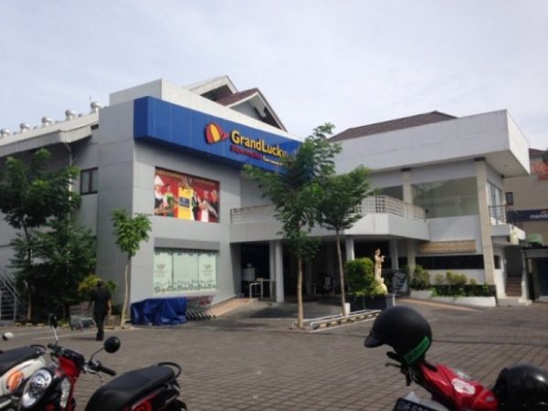 Grand Lucky - Kuta (Grand Lucky Supermarket) - Bali.com