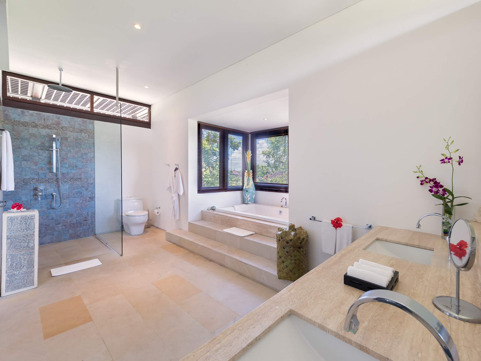 13 Bendega Nui Master bathroom