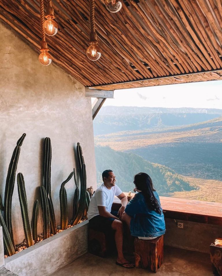 83194494 586296745357802 4283384585974798999 o 768x954