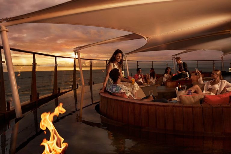 RooftopBar 2 1030x687 1 768x512