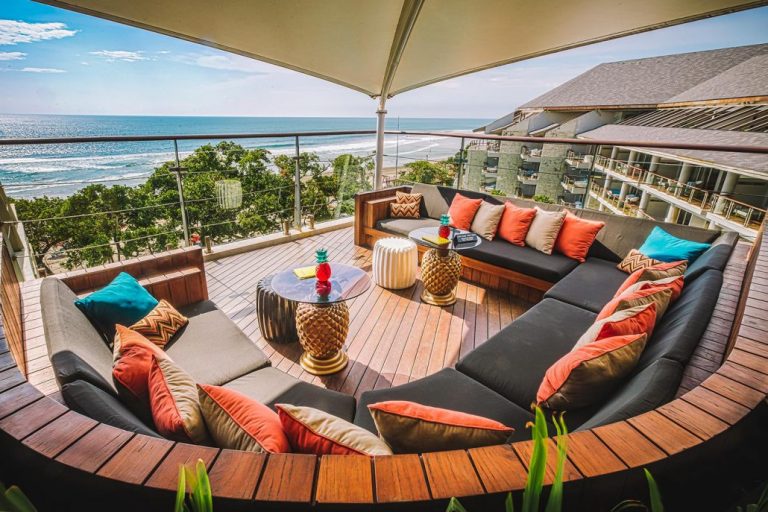 RooftopBar 6 1030x687 1 768x512