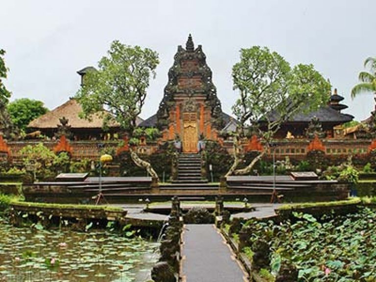 Saraswati Temple Ubud - Bali.com