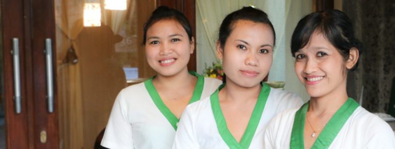 Skin therapists 1 940x355 v1 20140608 768x290