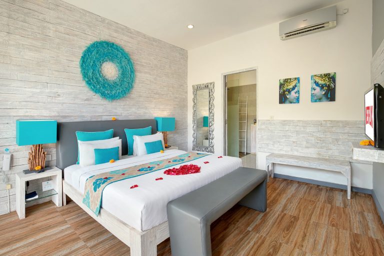 3080519330688 768x512