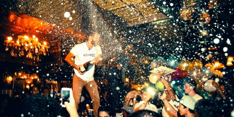 La favela party 1 1 1300x650 1 768x384