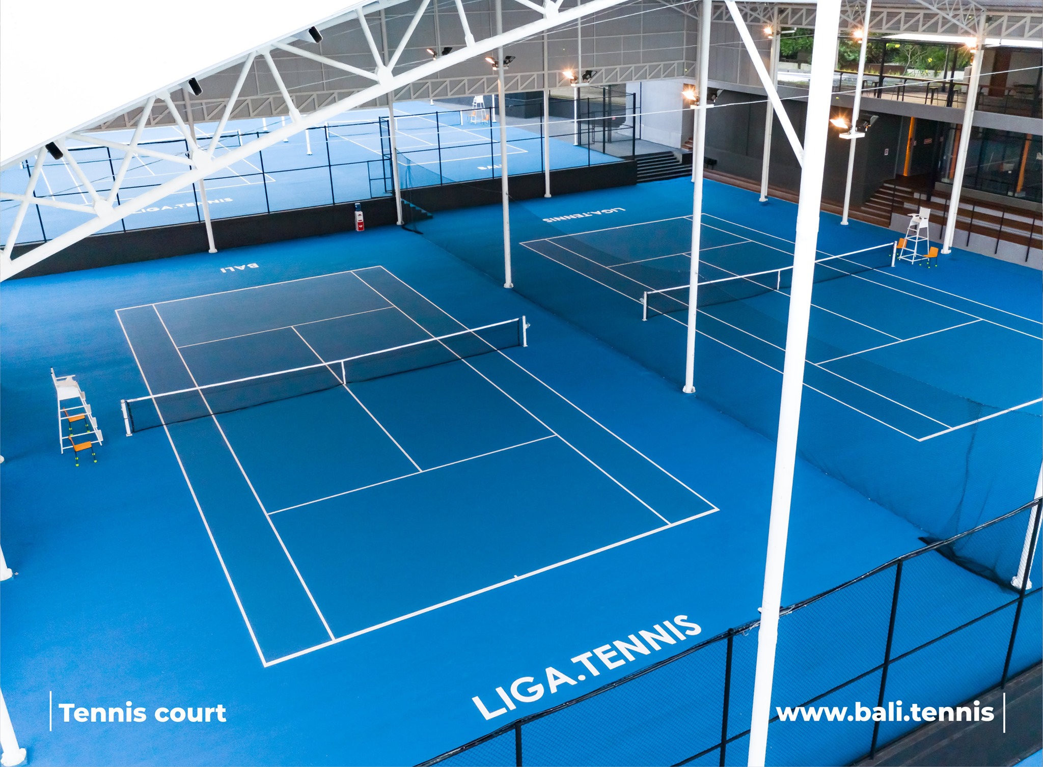 Area near. Tennis Court Bali. Теннисный корт на лайнере. Теннисный клуб. Теннисные корты на Бали.