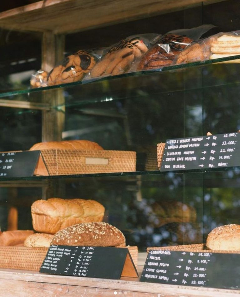 122983656 2019961198134846 568885578298166478 o 768x953