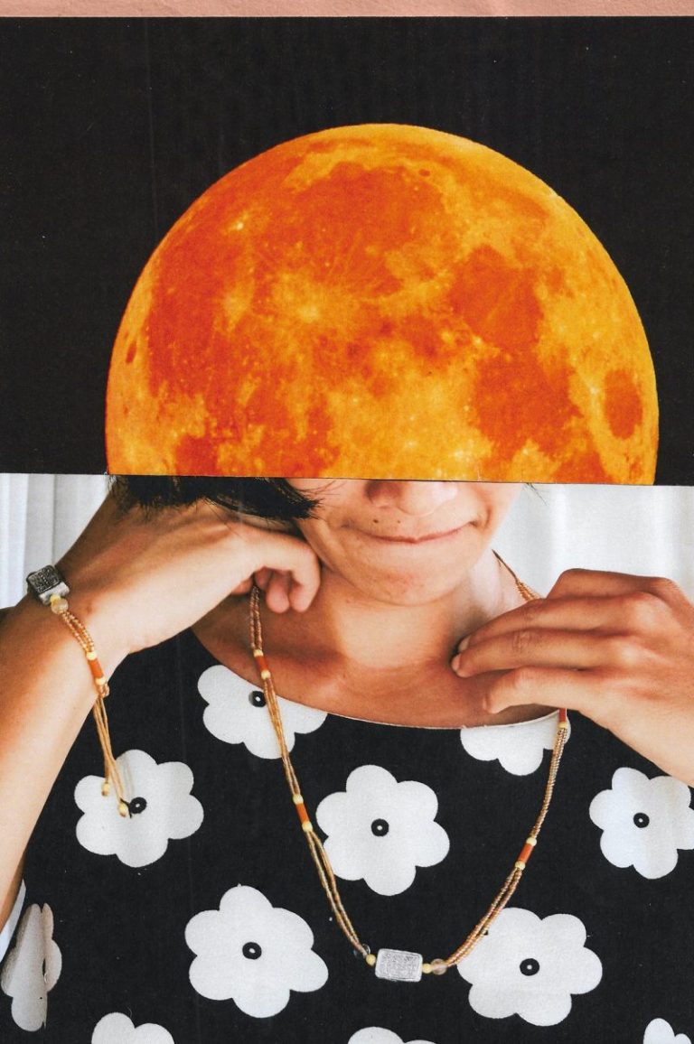 ORANGEMOON 5 5 800x1204 1 768x1156