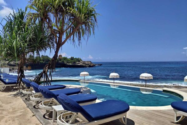 Bali resort Lembongan Poll and Beach