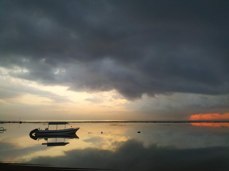 sindhu beach sanur 768x576