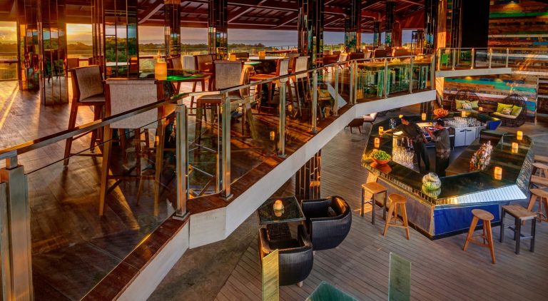 slide dining 3 desktop 768x422