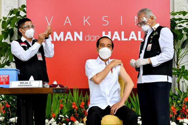 Jokowi Received First Sinovac Jab