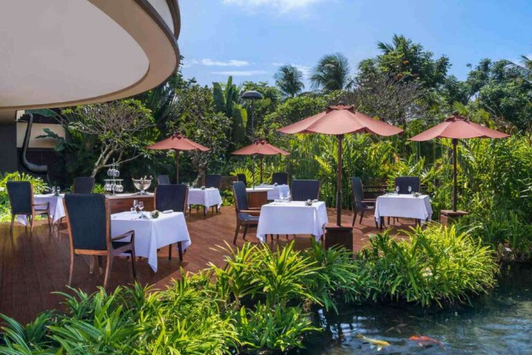 Gourmand Deli Outdoor Dining 1200 768x512