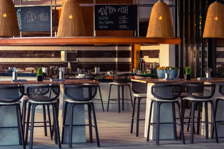 Restaurant 1 768x511