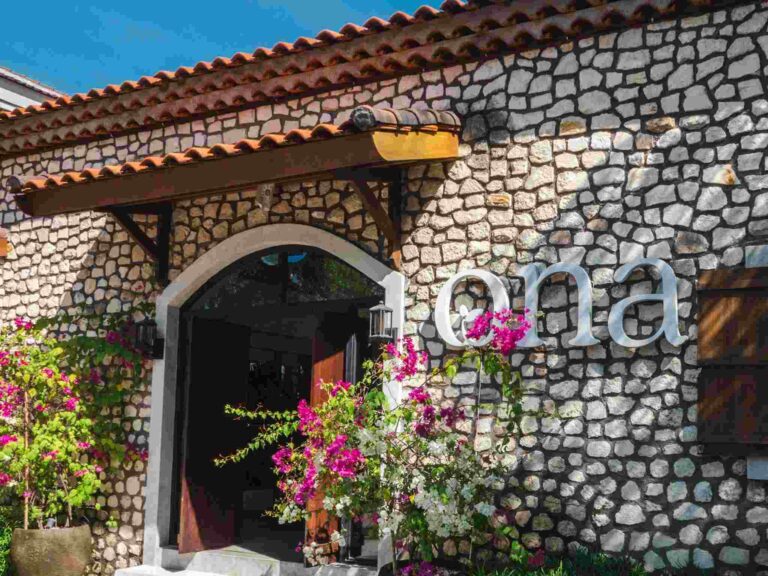 ona canggu 2048 768x576