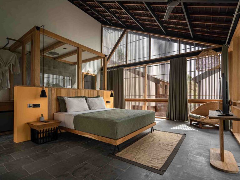 the saren 1820 768x576