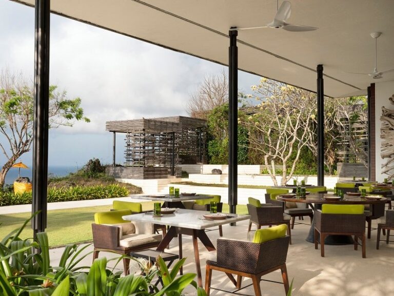 The Warung Restaurant View 789 768x576