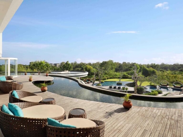 swissbel pool 1 768x576