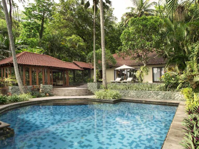 senggigi sheraton pool 768x576