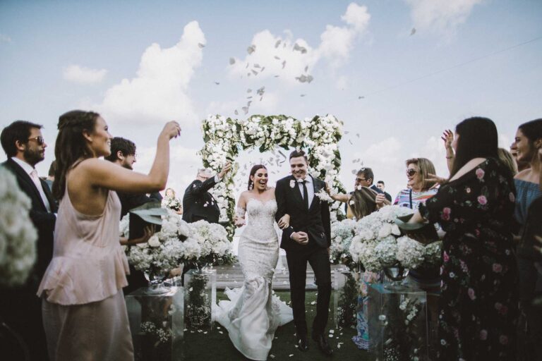 hitch wedding 1 768x512