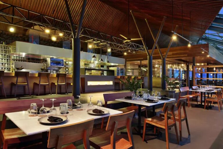 Moonlite kitchen and bar Anantara Seminyak 768x512